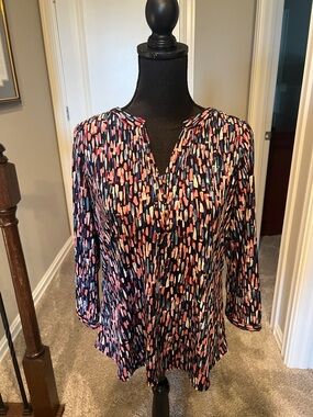 Dana Buchman Navy Tunic with Pink, Cream & Light Blue Brushstroke Print